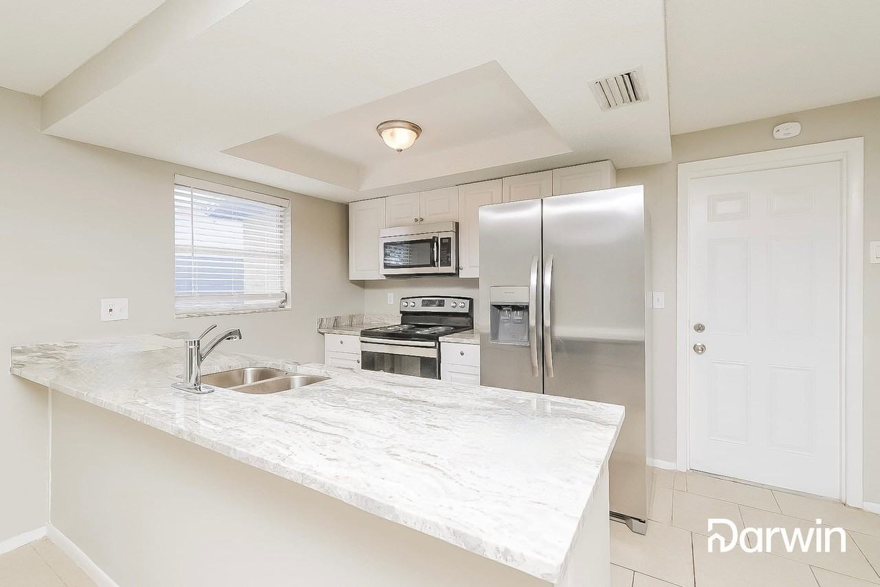 7744 Waterford St - Photo 2 of 15