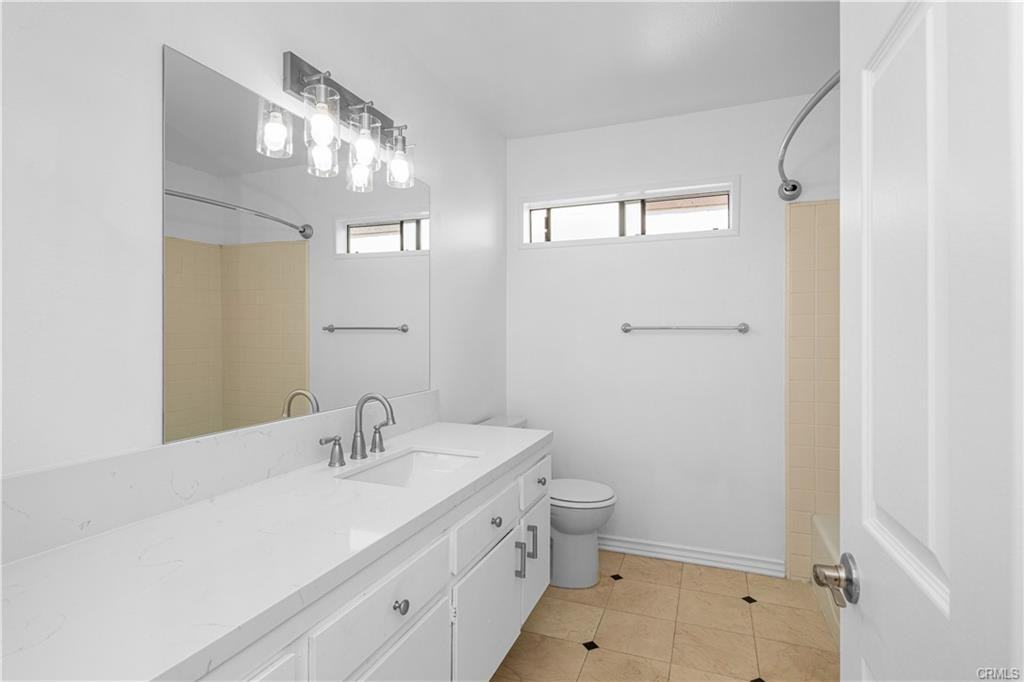 21924 Erie Ln - Photo 2 of 8