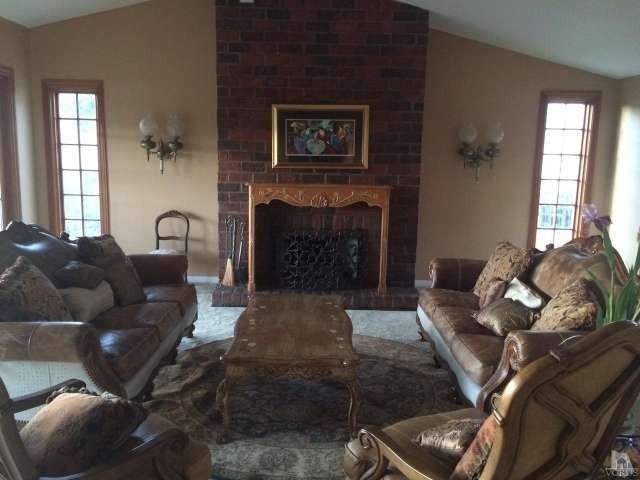 28329 Foothill Dr - Photo 2 of 11