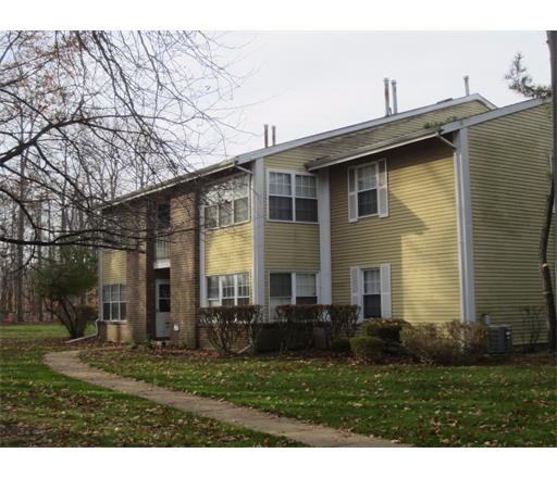 157 Pennsylvania Way - Photo 2 of 8