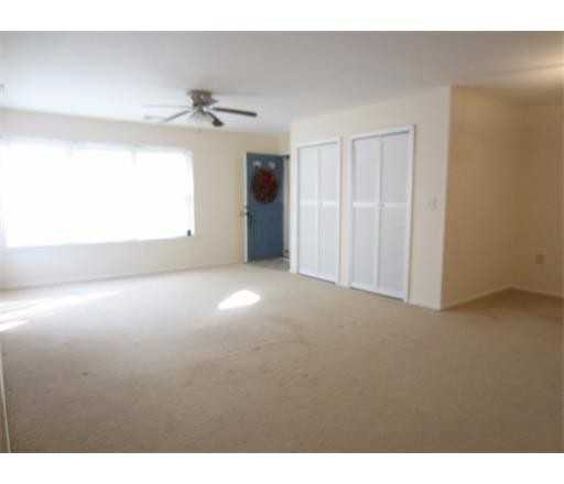 157 Pennsylvania Way - Photo 3 of 8