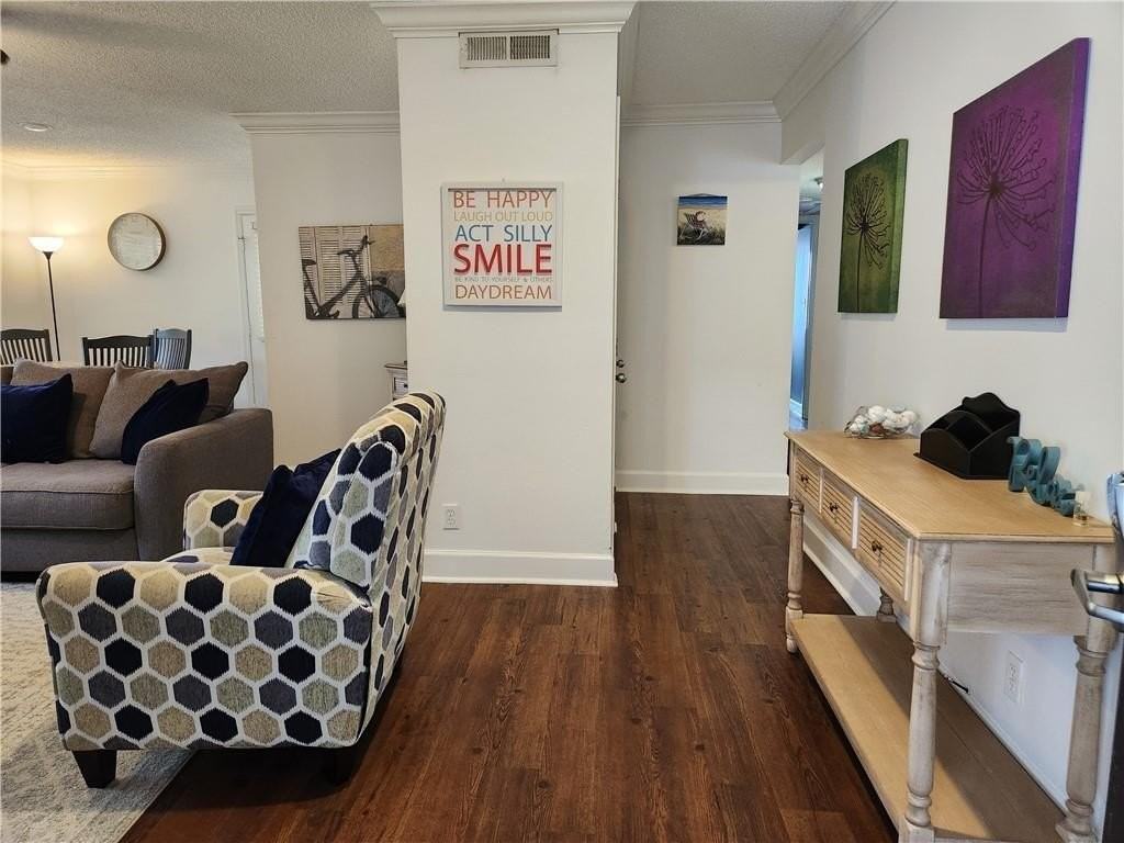 102 E Island Square Dr #102 - Photo 2 of 20