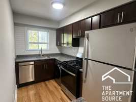 featured image of 696 Elm Pl #106