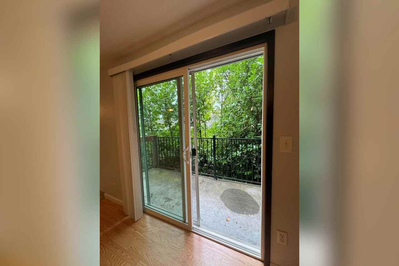 2336 Sw Dolph Ct - Photo 3 of 12