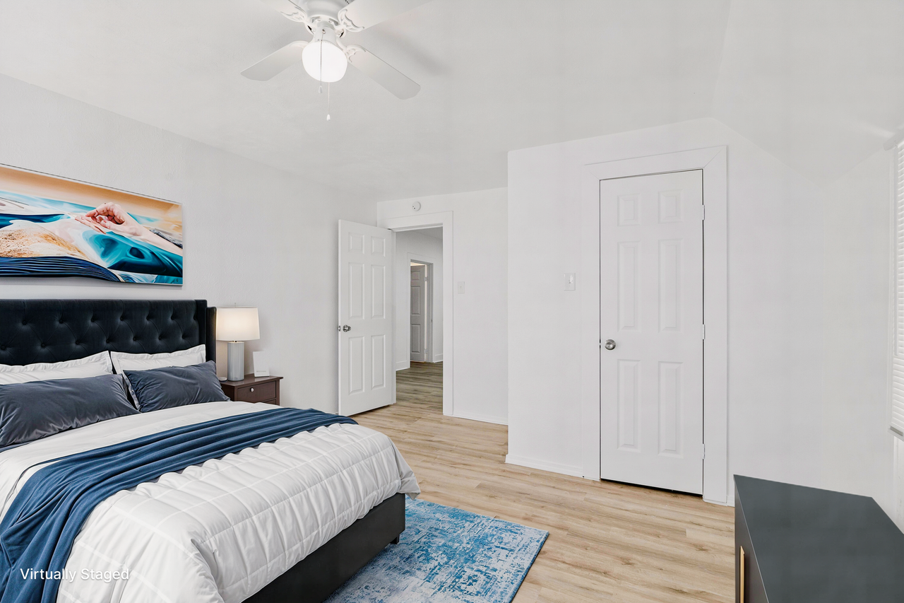 121 W Moore St - Photo 5 of 25