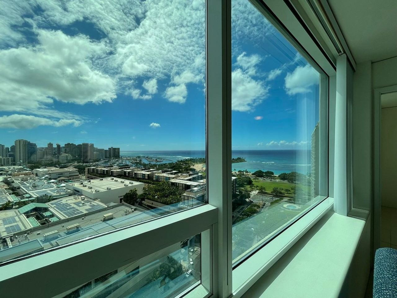 88 HAWAIKI TOWER #2604 - Photo 3 of 20