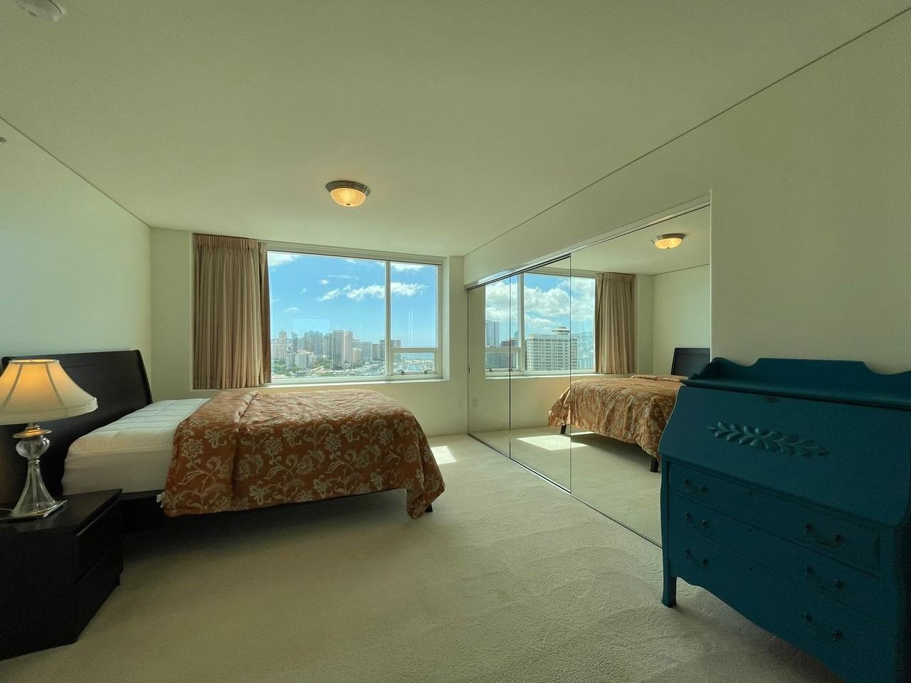 88 HAWAIKI TOWER #2604 - Photo 7 of 20