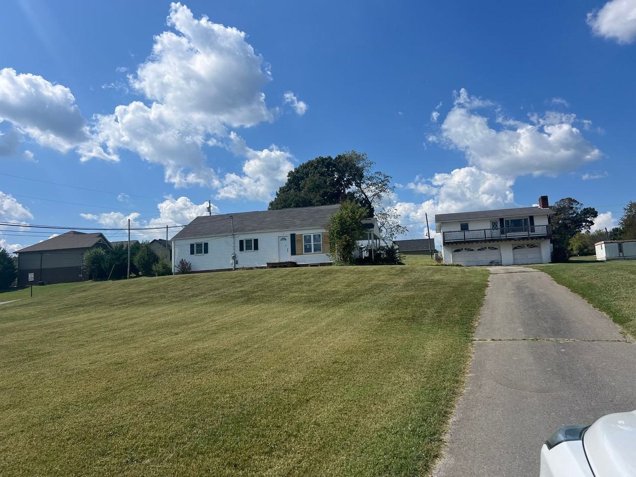 425 Gray Station Rd - Photo 4 of 41