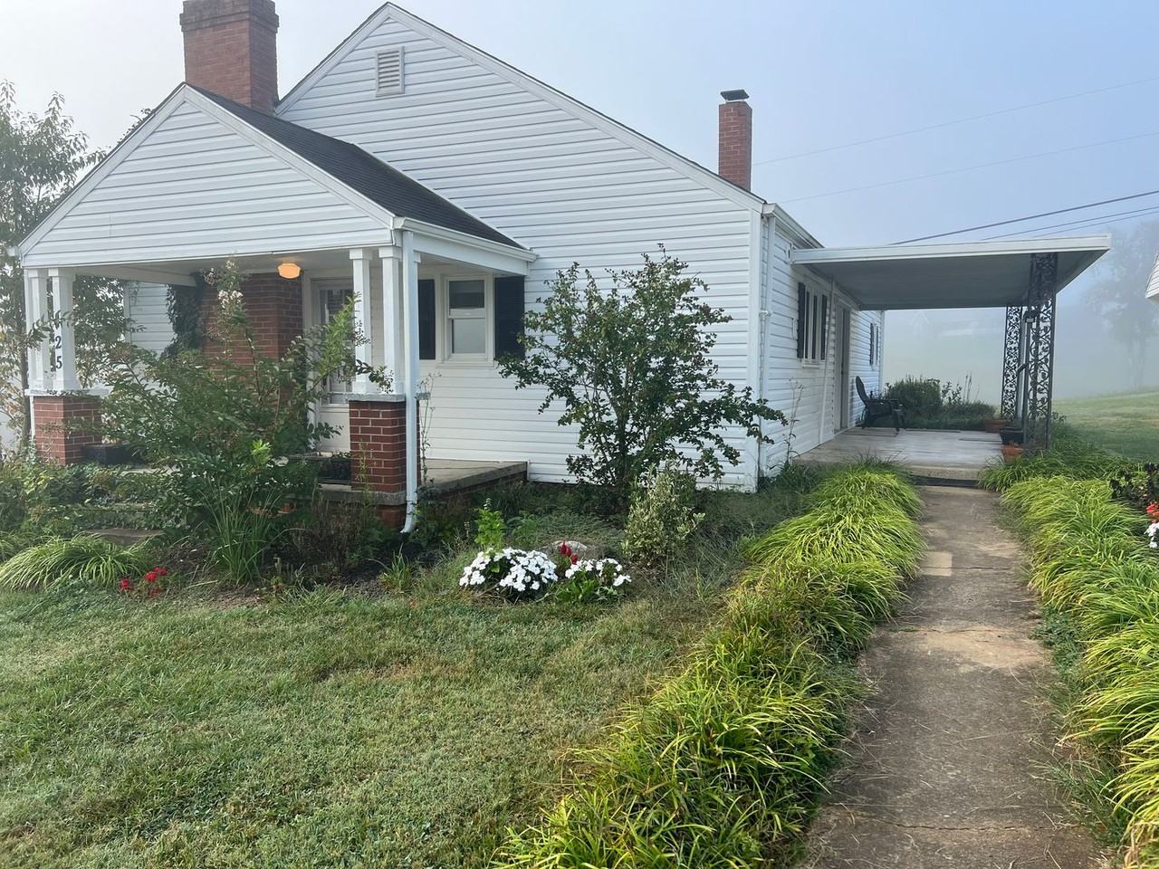 425 Gray Station Rd - Photo 6 of 41