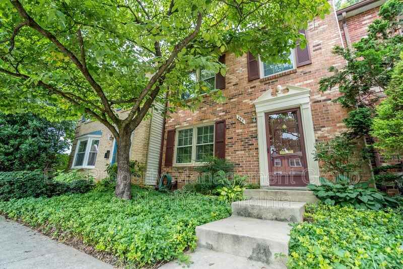 355 Gundry Dr - Photo 2 of 28