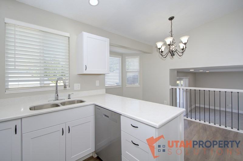 6528 Southwest - Photo 7 of 24