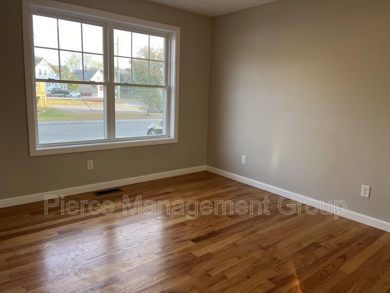 6 Clarendon Way #21 - Photo 4 of 18