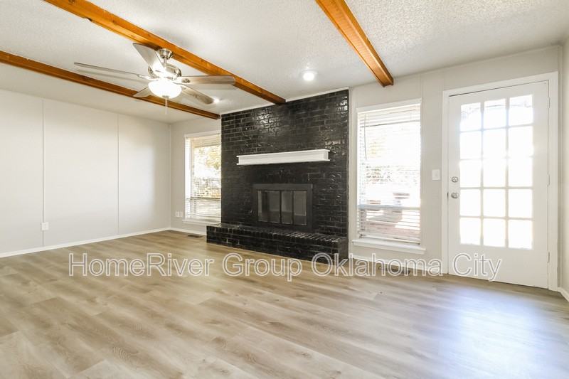 6409 Ellen Ln - Photo 2 of 19