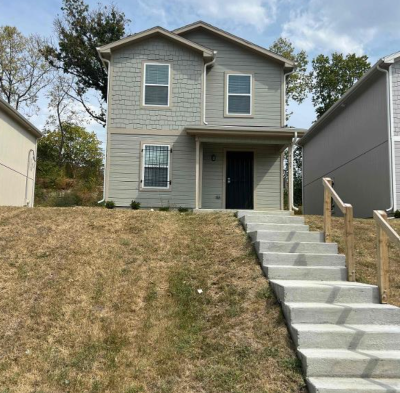 4107 Olive St - Photo 2 of 37