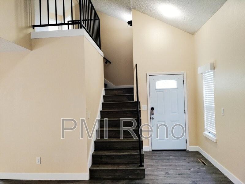 3042 Chilcoot Dr - Photo 5 of 16