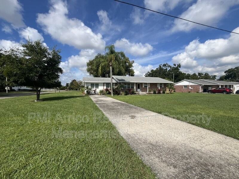 345 S Ilakee Ave - Photo 3 of 28