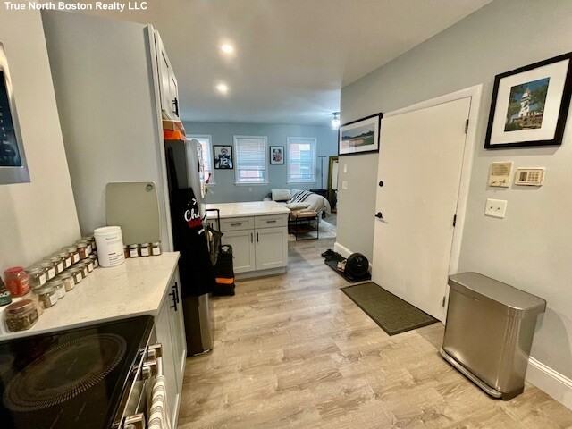 16 Cleveland Pl #2 - Photo 7 of 15