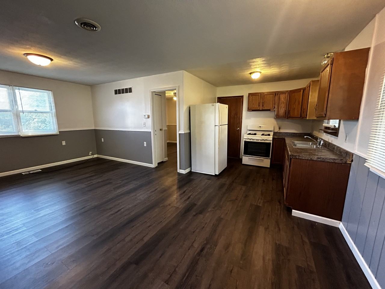 126 Amsler Street #B - Photo 6 of 9