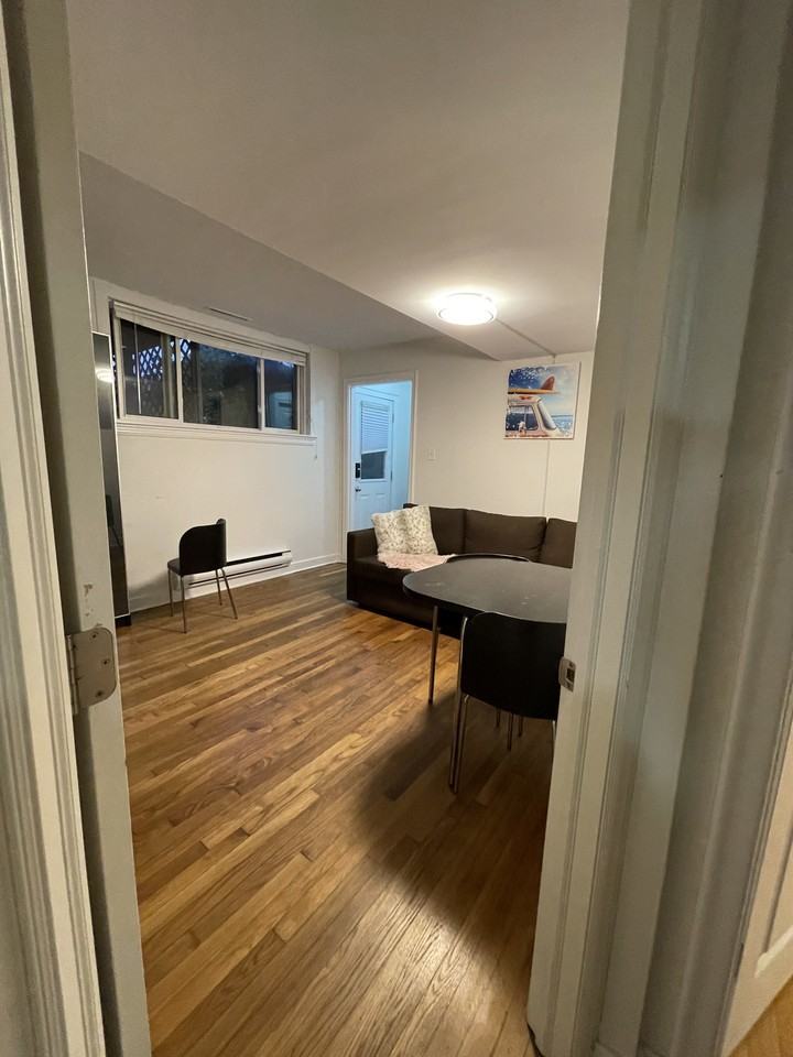 788 McLean Street - Photo 4 of 11