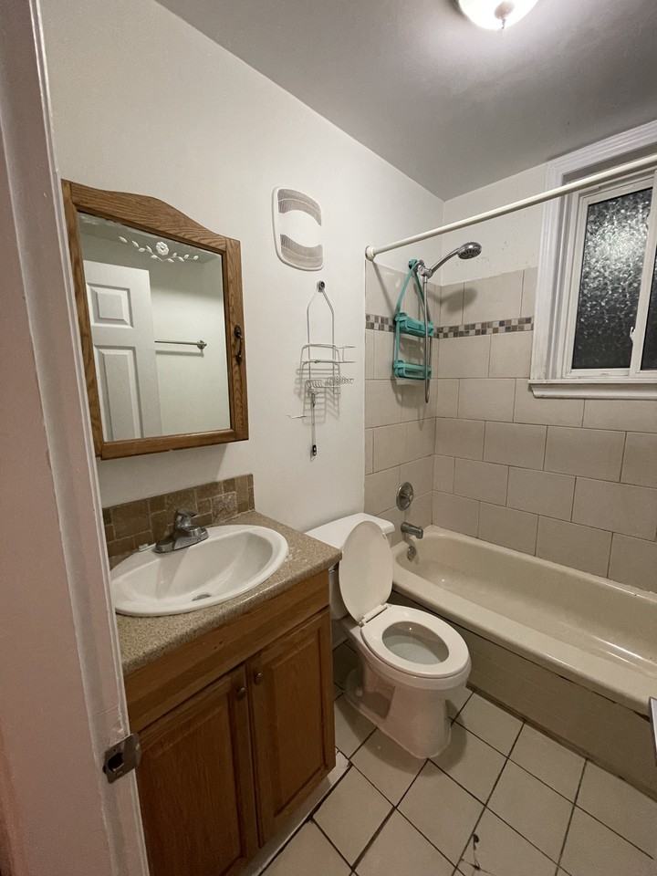 788 McLean Street - Photo 7 of 11