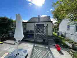 featured image of 2787 Connaught Avenue