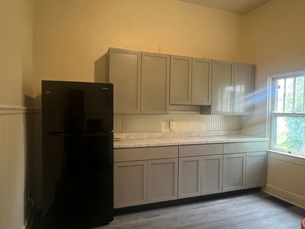 830 E Prospect St - Photo 2 of 12