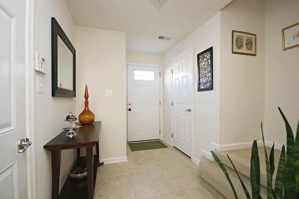 1987 Asheville Dr - Photo 4 of 25