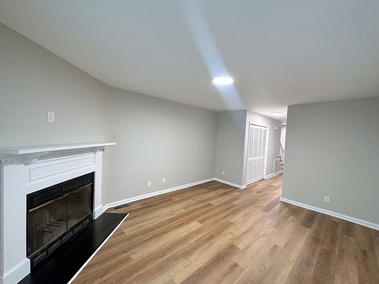 422 Oak Run Dr - Photo 2 of 22