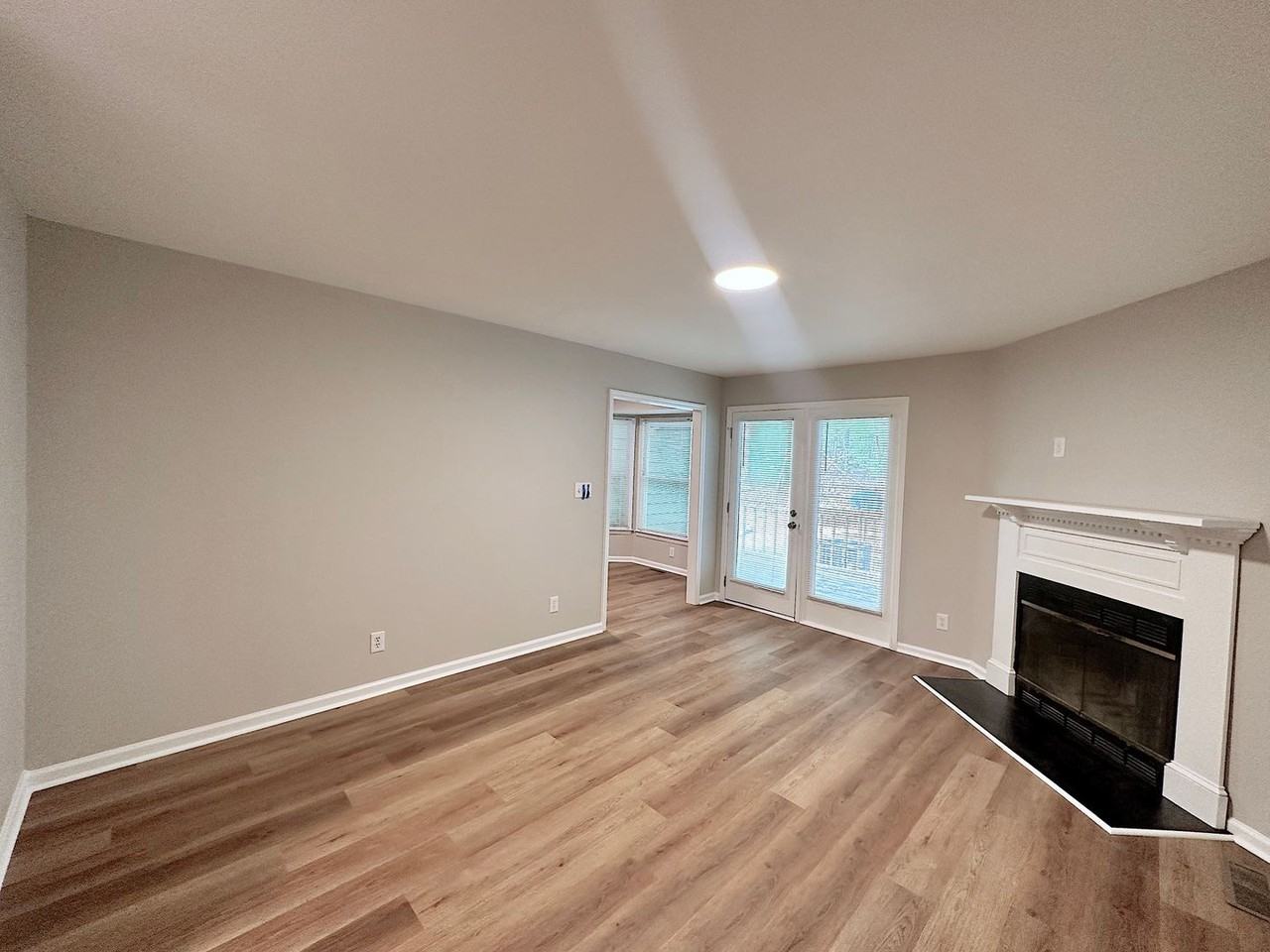 422 Oak Run Dr - Photo 3 of 22