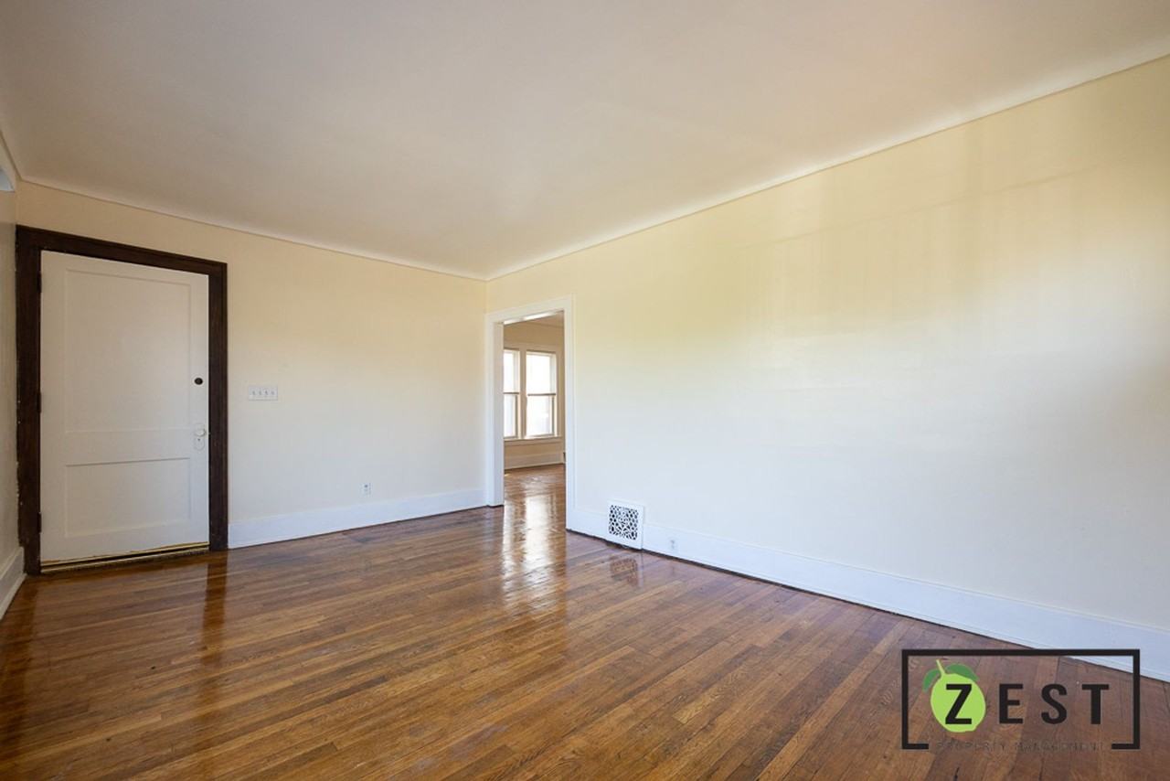 1989 Pasadena St - Photo 3 of 21