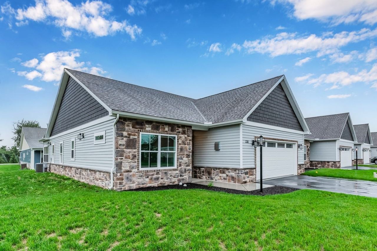 158 Blackbird Ln - Photo 2 of 24