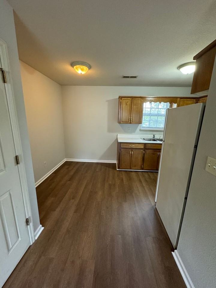 Greene - 1301 - Photo 2 of 8