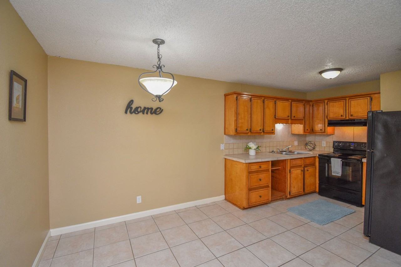 112 Milann - Photo 3 of 13