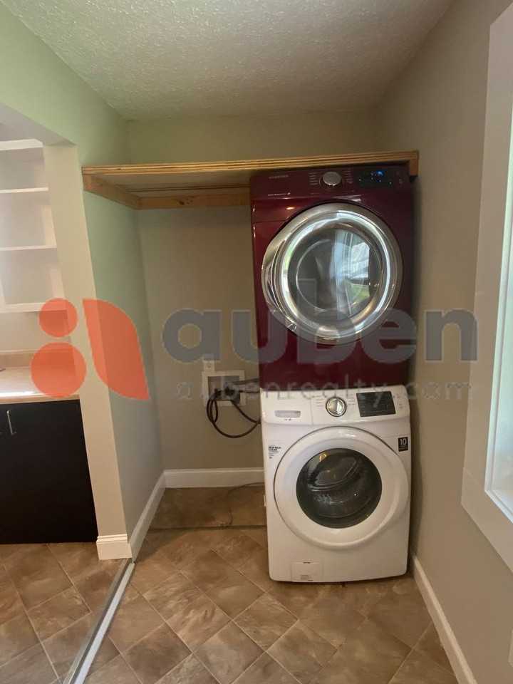 316 Stringer St - Photo 5 of 10