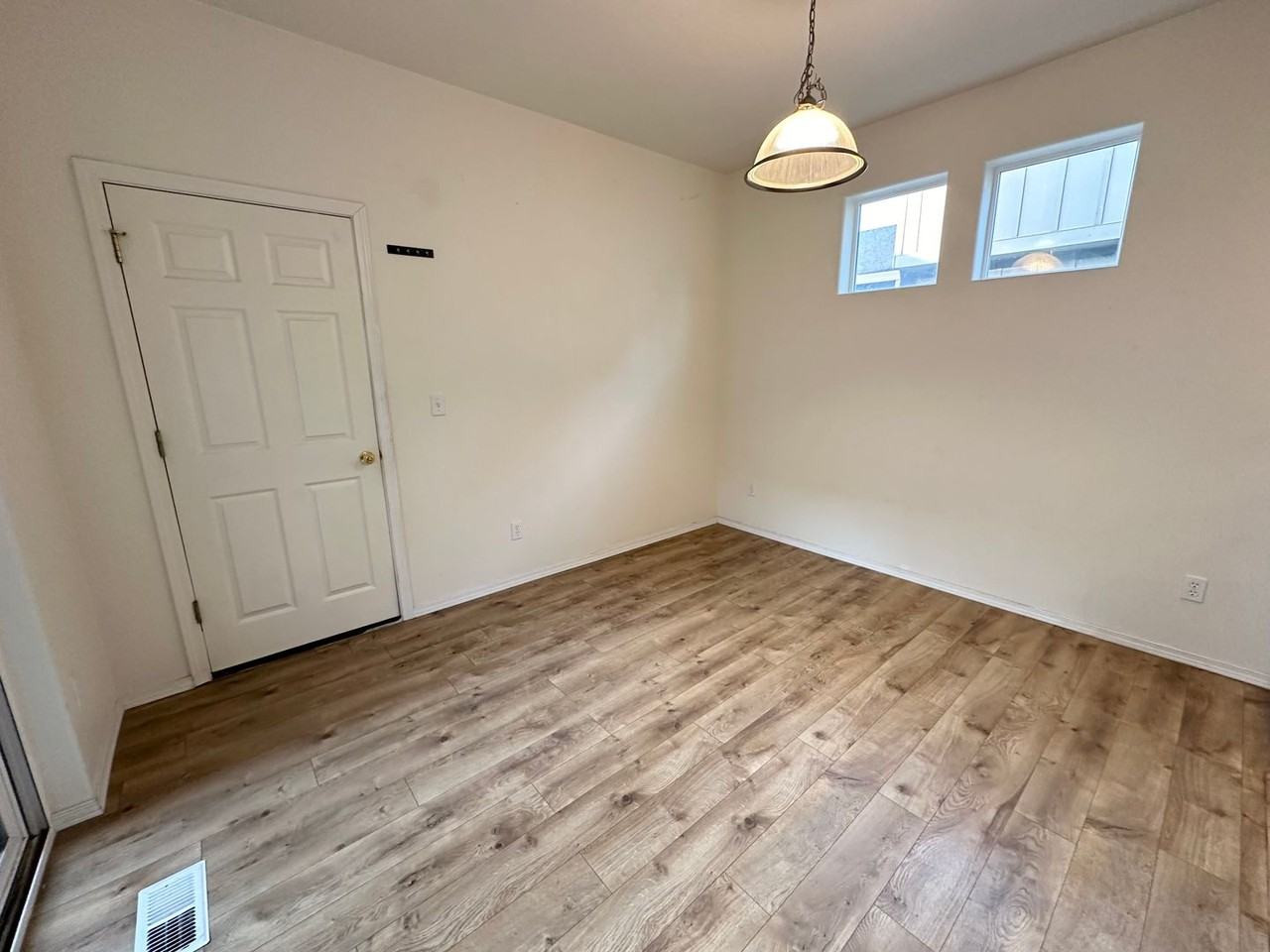 4652 Se Lone Oak St - Photo 6 of 26