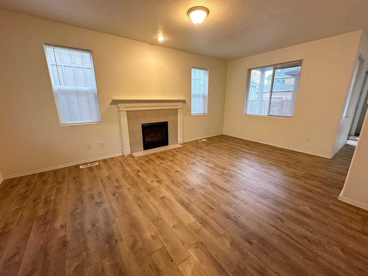 4652 Se Lone Oak St - Photo 7 of 26