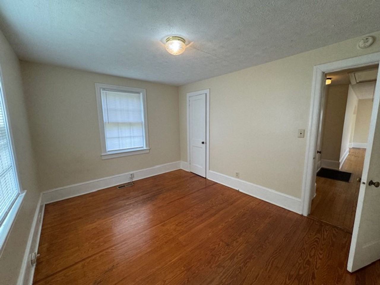 2038 Jackson St - Photo 7 of 16