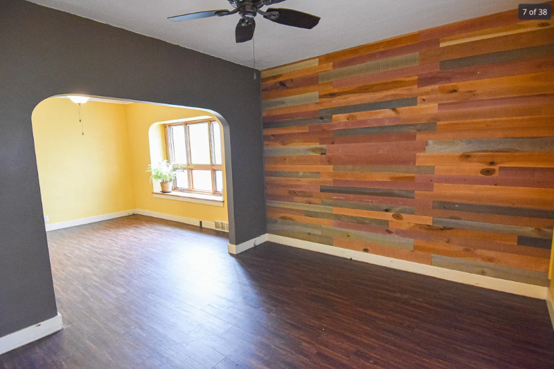 716 Knight Ave N - Photo 3 of 20