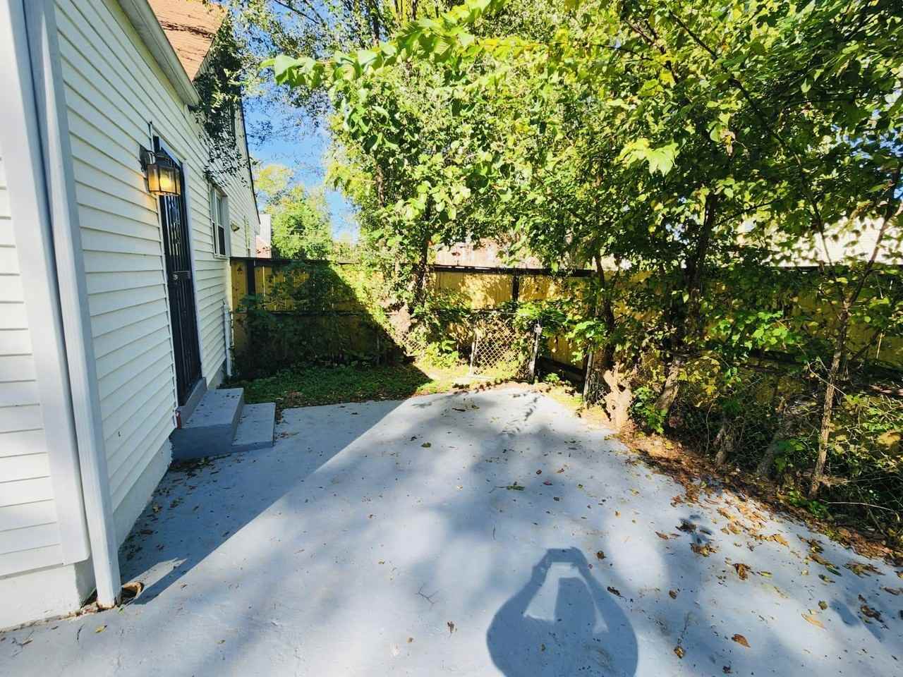 1601 S 28th St #NA - Photo 2 of 23