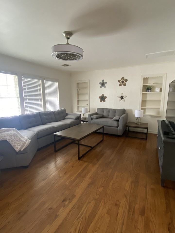 2501 Cummings Dr #NA - Photo 3 of 15