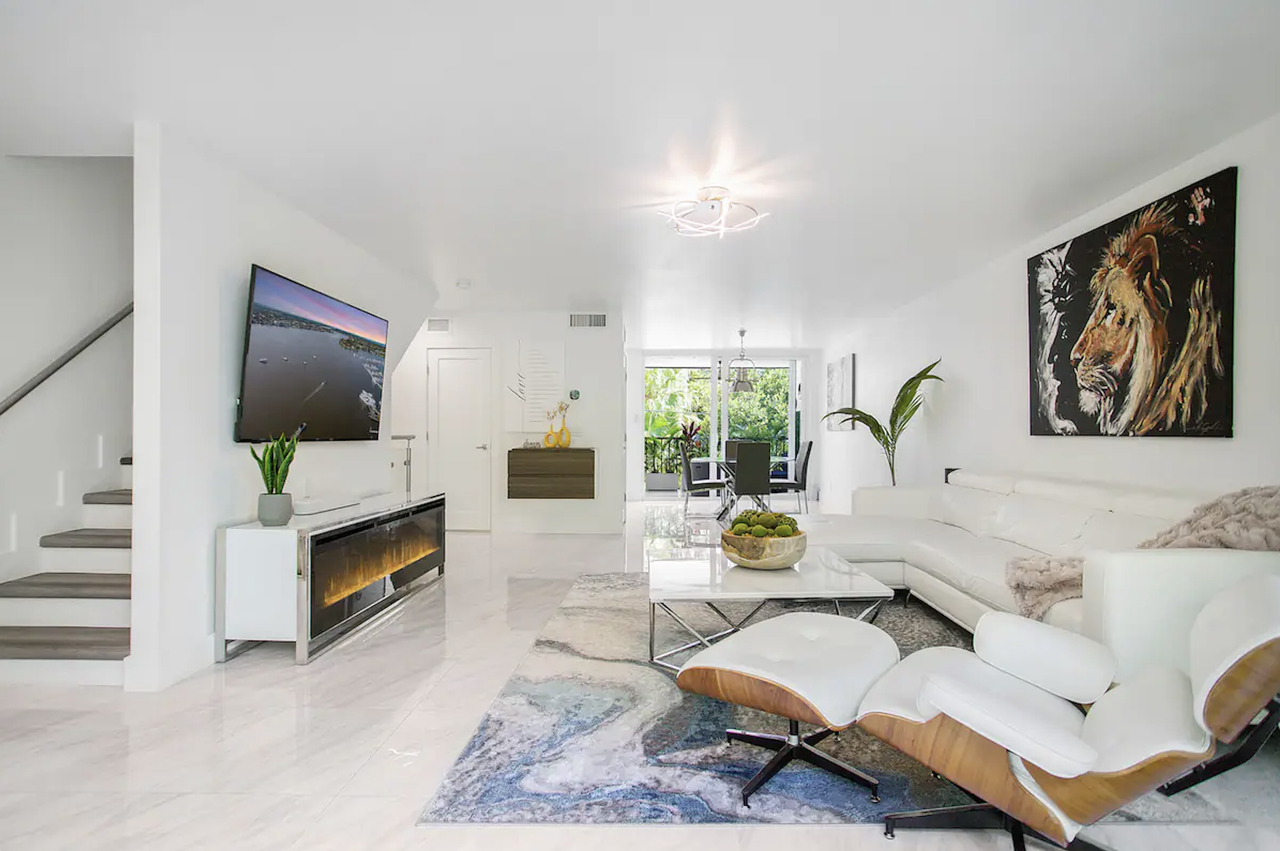 995 9th Ave S #4 - Photo 2 of 34