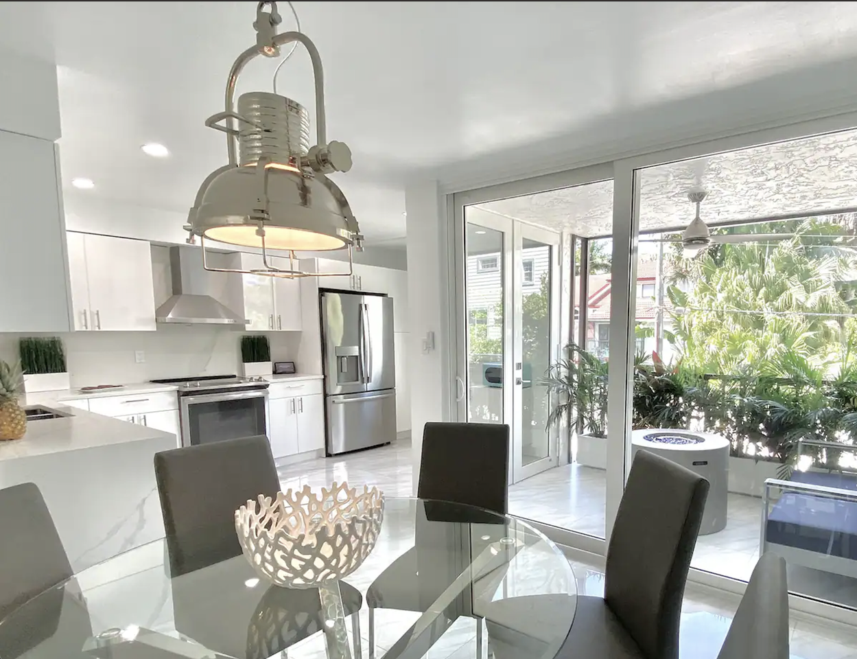 995 9th Ave S #4 - Photo 3 of 34