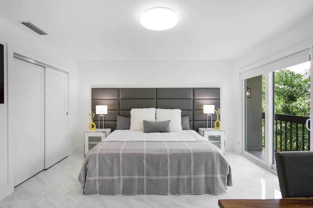 995 9th Ave S #4 - Photo 6 of 34