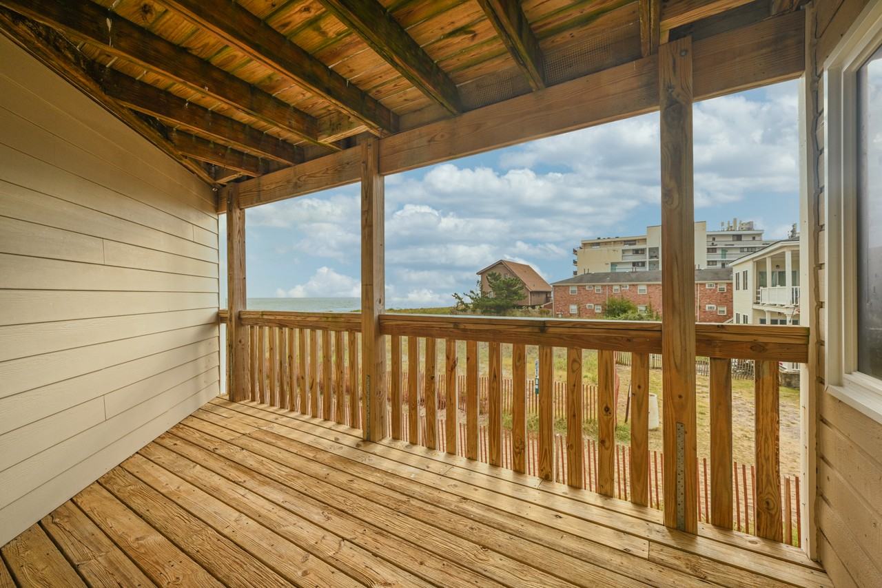 1140 E Ocean View Ave #D - Photo 5 of 26