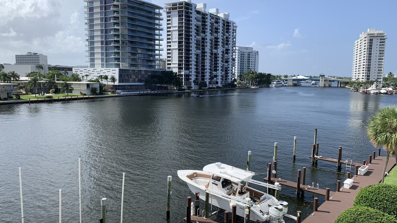 777 Bayshore Drive #1 - Photo 7 of 40