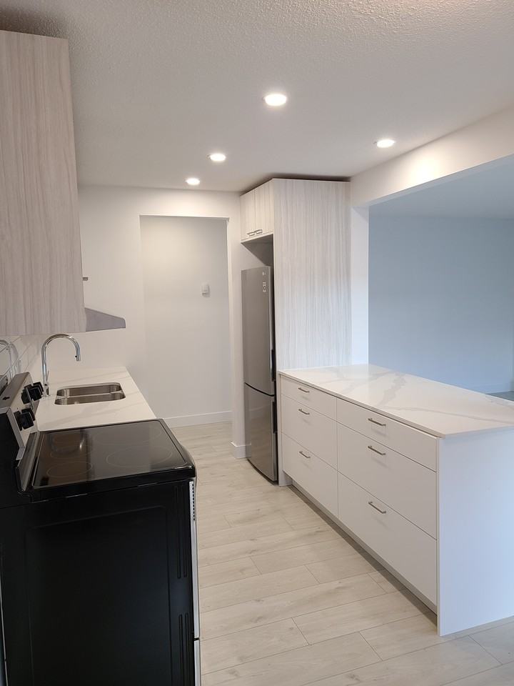 2931 Mountain Highway #106 - Photo 2 of 8