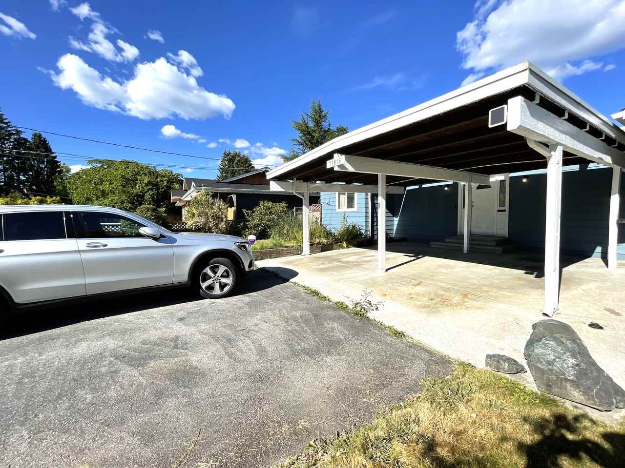 11880 Burnett Street - Photo 2 of 32