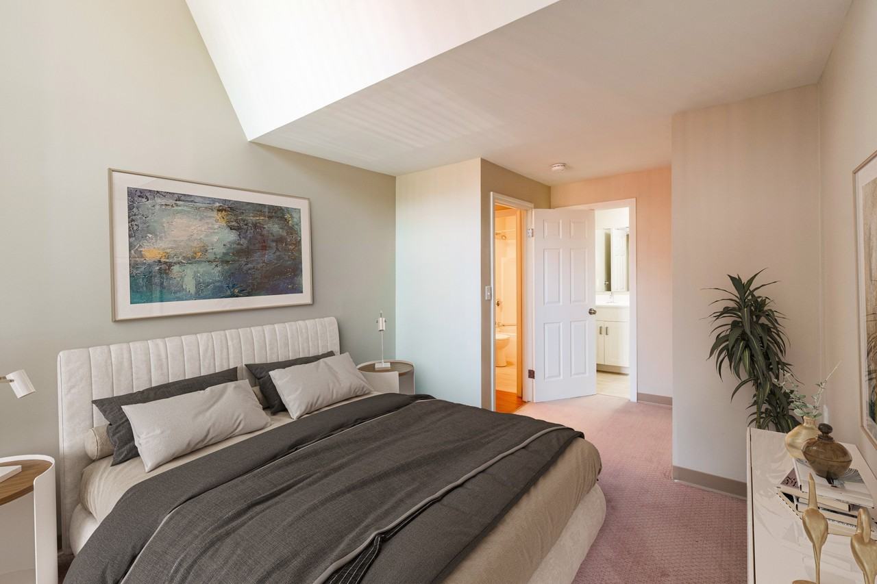 Royal Worcester Apartments - Photo 2 of 18