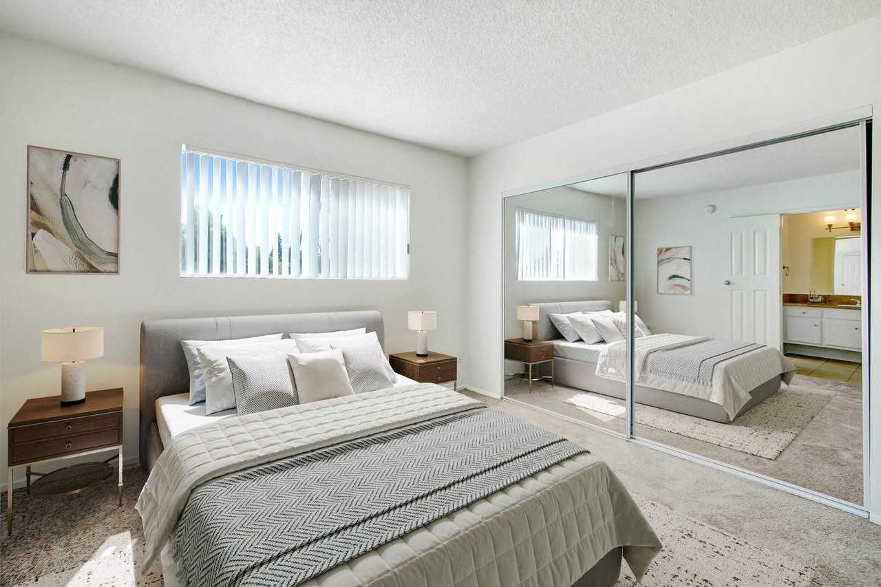 Windsor Arms - Photo 4 of 22