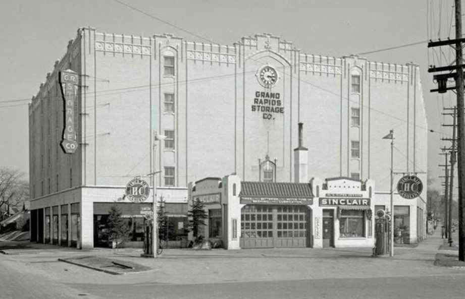Historic Kingsley Building - Photo 2 of 20